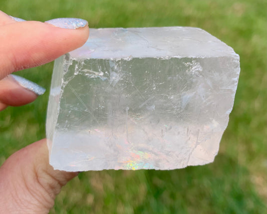 Optical Calcite with Rainbows